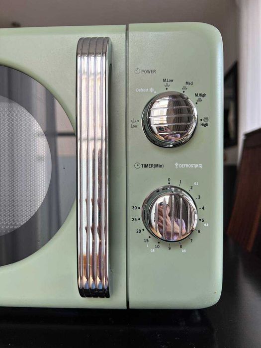 Kuchenka Mikrofalowa Mikrofalówka 20L De Longhi