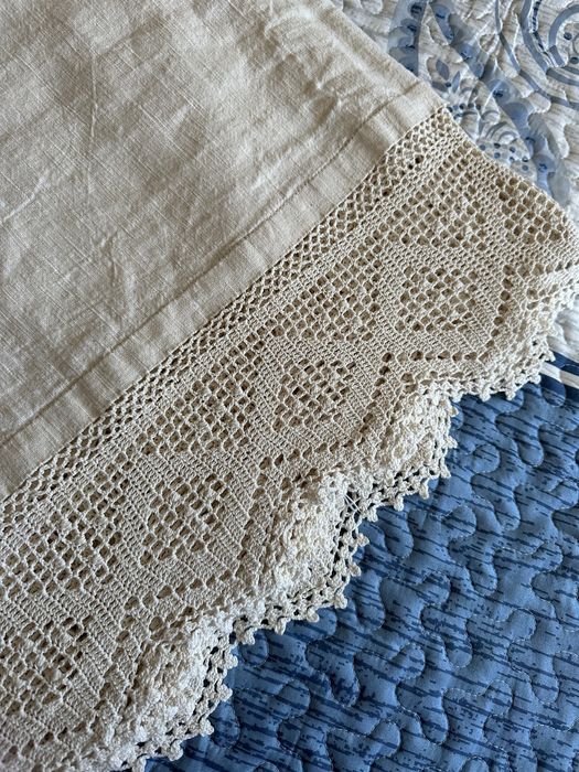 Conjunto de toalhas de mesa e colcha em linho