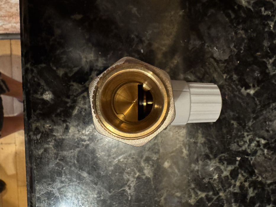 Продам Danfoss - кран та термостатична головка.