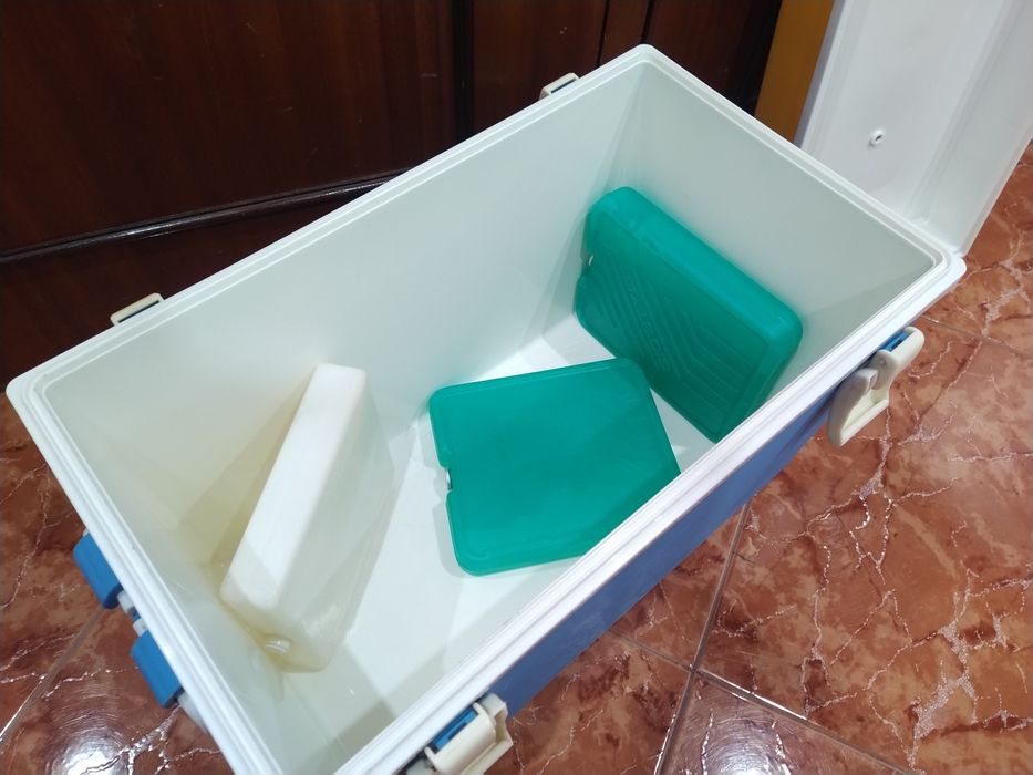 Caixa térmica arca geleira campismo praia casa quarto apartamento vivenda escritório gabinete carro cozinha.