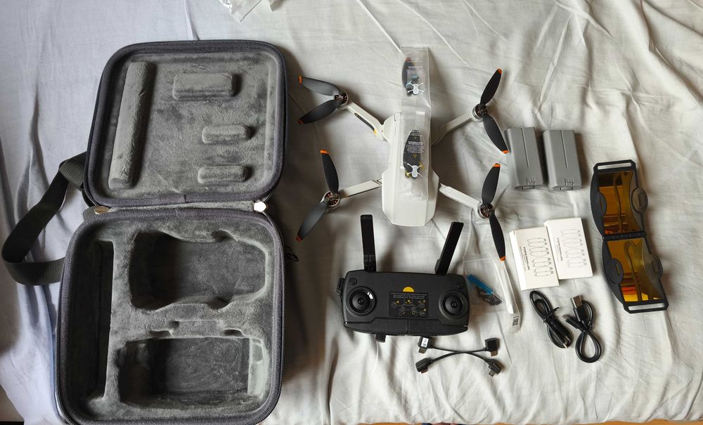 Dron DJI Mini SE praktycznie nowy