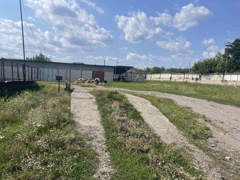 Продам Базу , земельна ділянка 0,75 Га