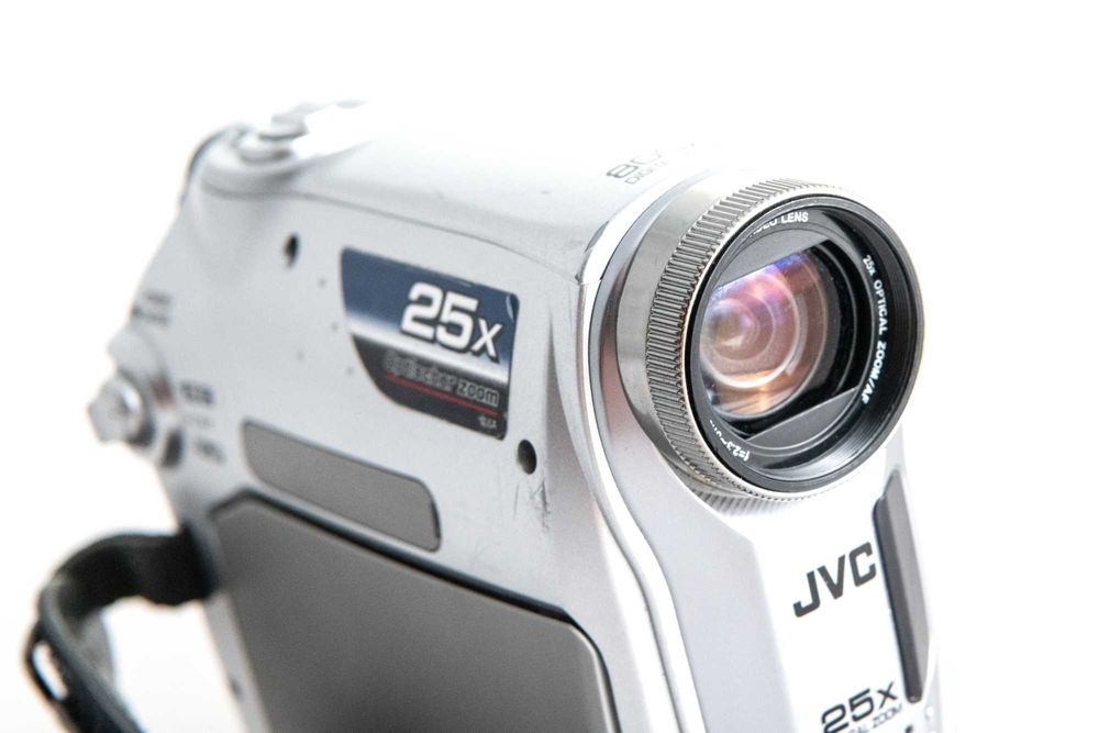 Kamera miniDV JVC GR-D325E