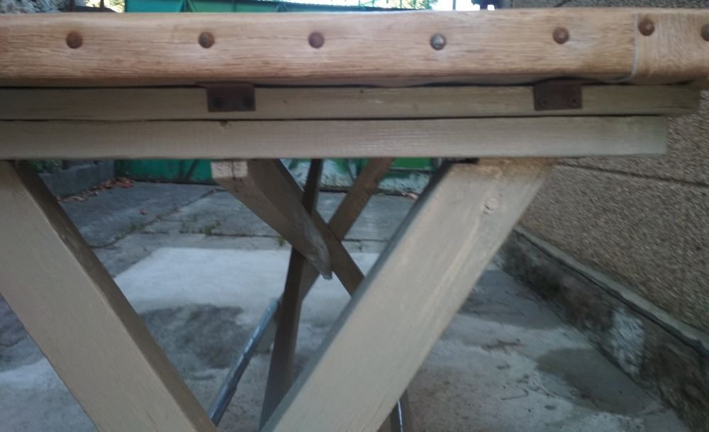 Большой деревянный стол для сада, двора, беседки