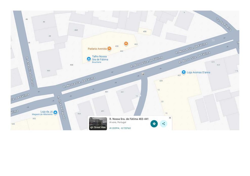 Garagem Areia Árvore