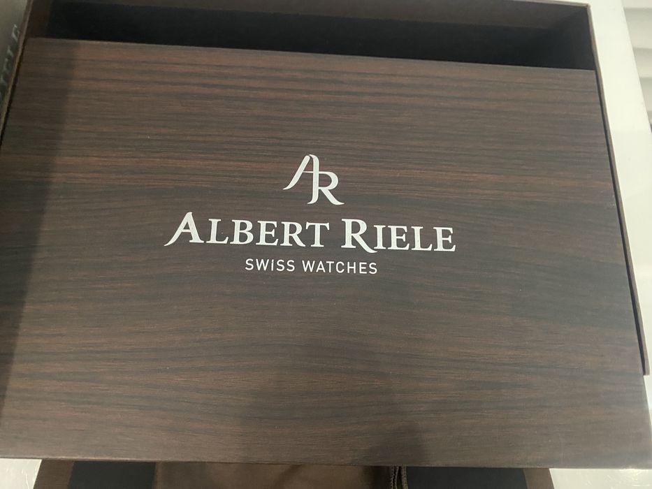 Zegarek Albert Riele
