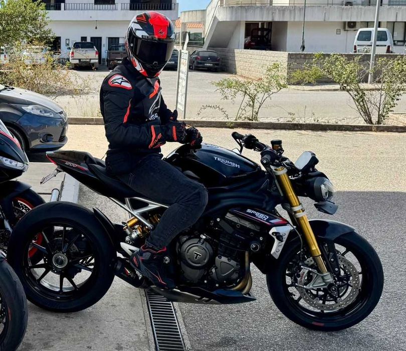 Triumph Speed Triple  1200 rs