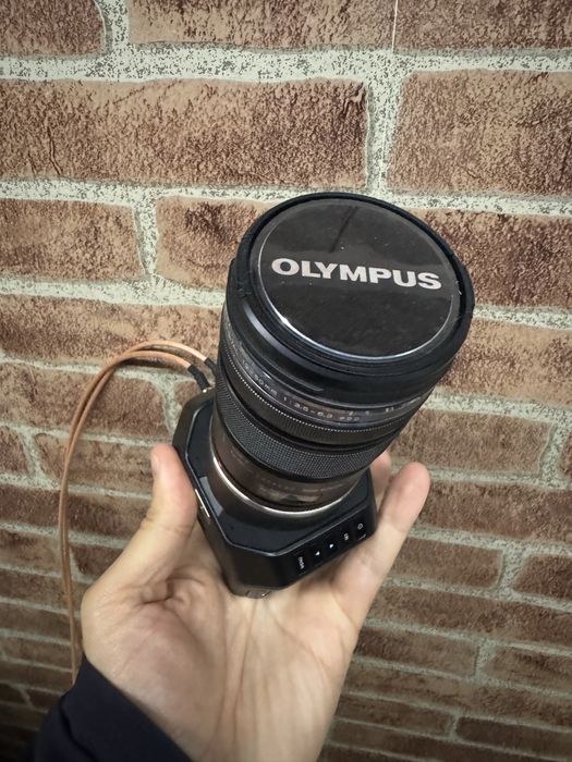 Blackmagic Design Micro Studio Camera 4K + lente motorizada