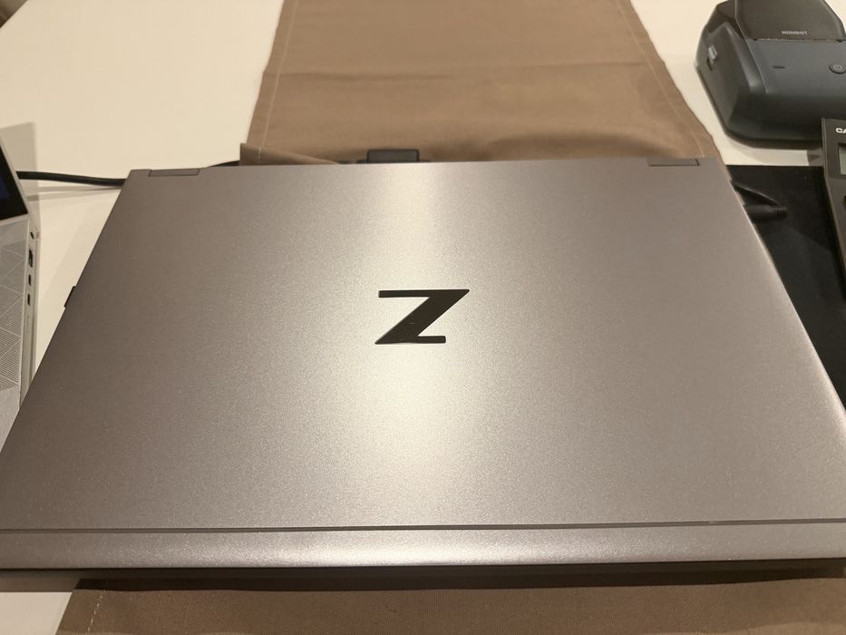 HP ZBook Fury 15 G8 | i7-11850H | 16GB RAM