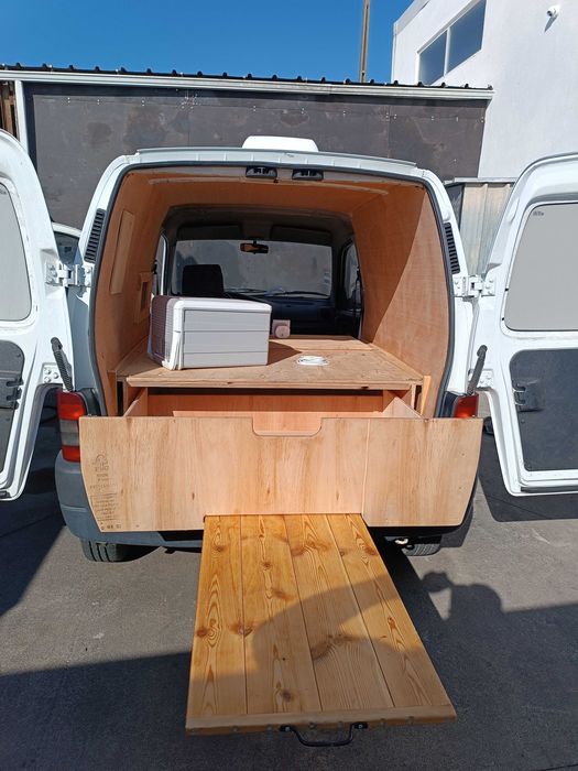 Pegeout  parnter campervan