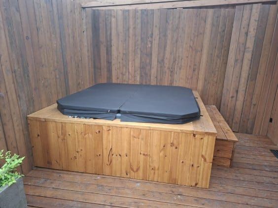 Jacuzzi 5-osobowe – relaks premium u Ciebie w ogrodzie!