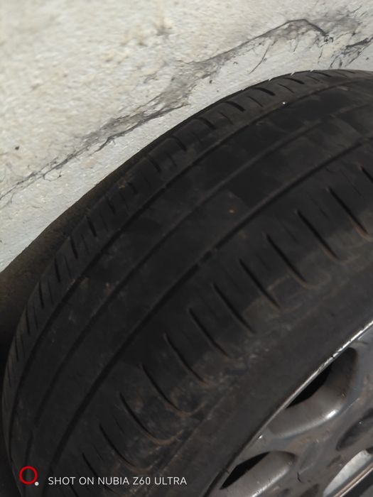 4 jantes em alumínio 14 com pneus em bom estado