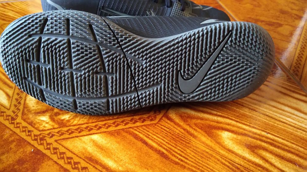 Sapatilhas Nike Futsal