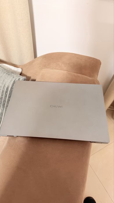 Portátil Chuwi Intel N4020 8GB RAM 128GB SSD