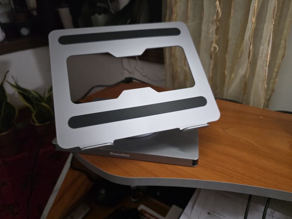 Suporte tablet ou portatil