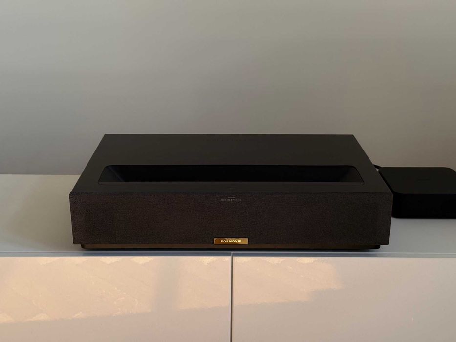 Projektor Formovie Theater Premium UST 4K HDR Dolby Vision Laser