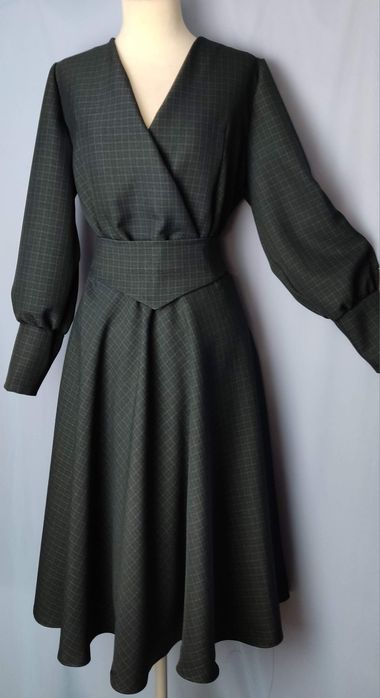 Sukienka biurowa , nowa roz 36/38/40