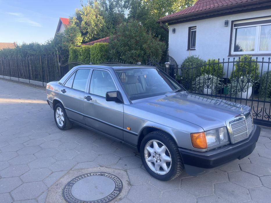 Mercedes 190 2.0 benzyna
