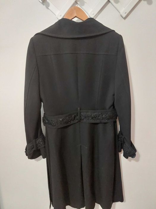 Casaco preto meio comprido