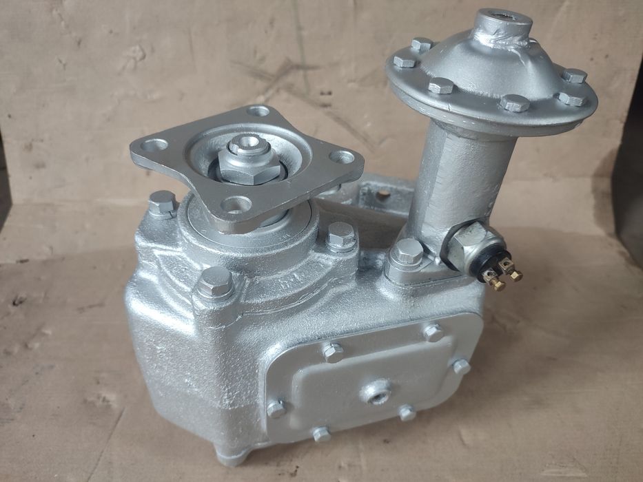 Коробка отбора мощности на раздатку Камаз 4310 ЗИЛ 131 и запчасти КОМУ