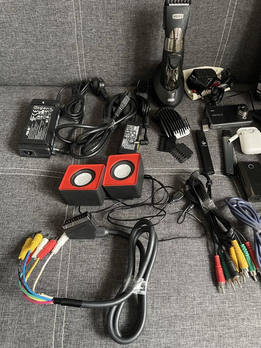 Лот різної електроніки