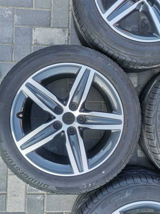 Felgi BMW 2 F45 F46 STYLING 379 7.5Jx17H2 5x112 ET54 TPMS