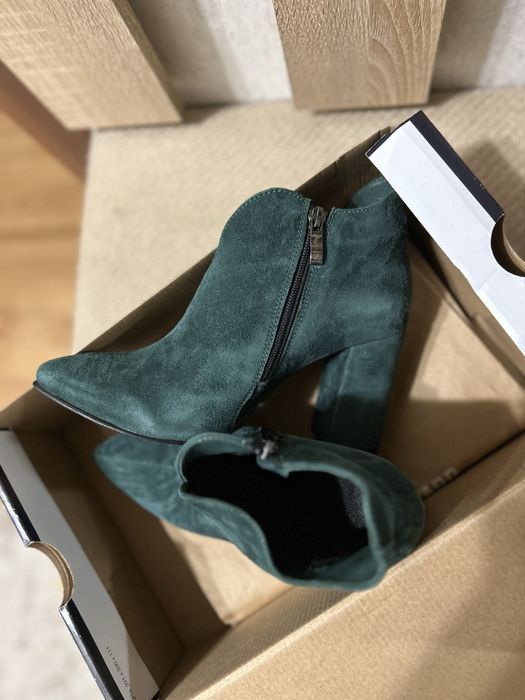 Продам дуже гарні ботіночки!