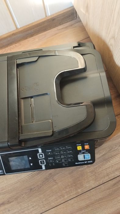 Urządzenie wielofunkcyjne drukarka atramentowa Epson.