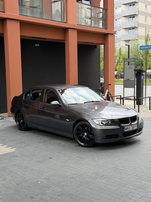 Bmw e90 2.0 benzyna+Lpg•sedan