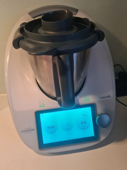Thermomix TM6 jak nowy, dużo akcesoriów, szkło hartowane na wyświetlac