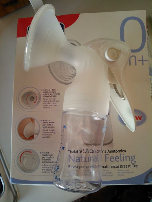 Bomba Manual Saca leite Chicco Natural Feeling com campânula anatómica