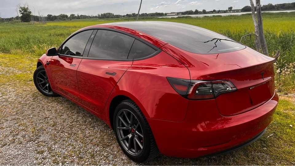 Tesla Model 3 2023