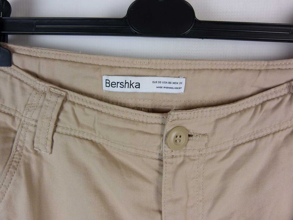 Bershka damskie spodnie bojówki bawełna / 38