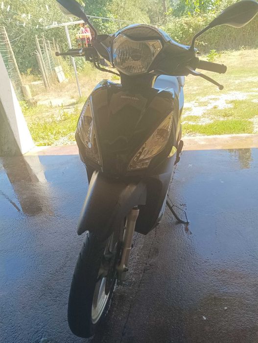Vendo Moto 125 Honda Vision Ano 2019, perfeita em ótimo estado!