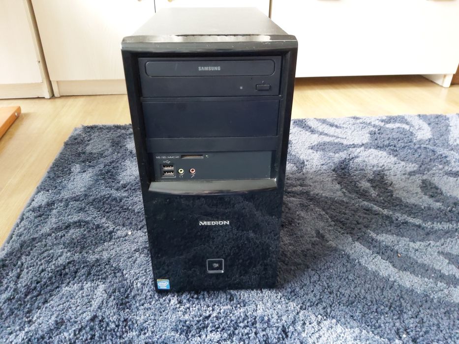 Komputer stacjonarny Medion Intel Celeron