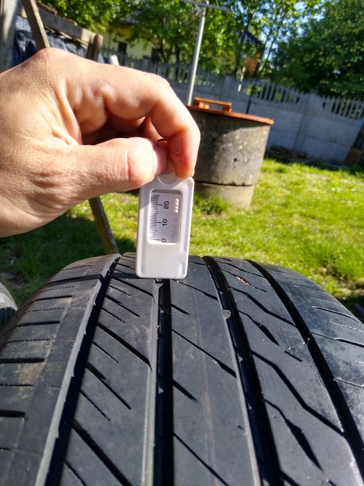 Opony letnie   215 60 R17
