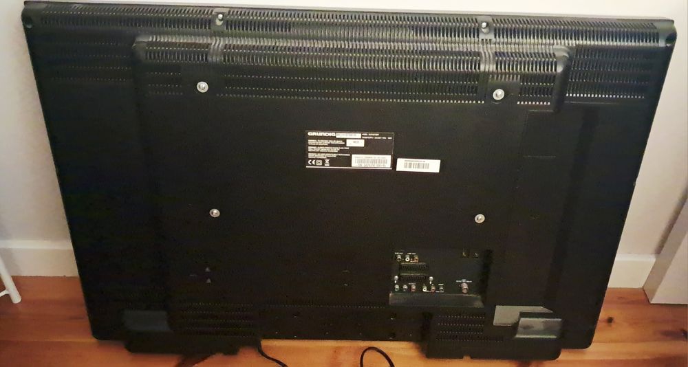 TV LCD Grundig 37' Full HD / 2 x HDMI