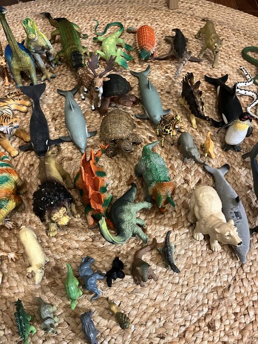 Brinquedos bonecos diversos