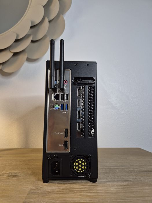 PC Gaming SFF 4.3L | RTX 4060 | 16GM RAM | 1TB SSD