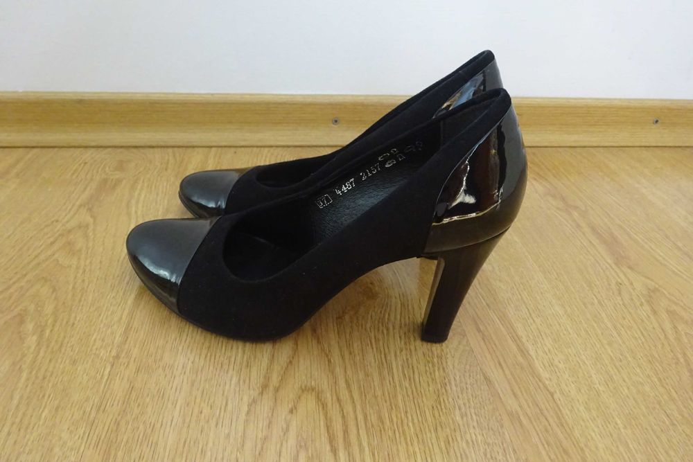Czółenka czarne skórzane na obcasie rozmiar 38, obcas 8,5 cm