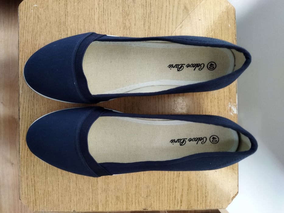 Buty damskie jesienne letnie krótkie na koturnie