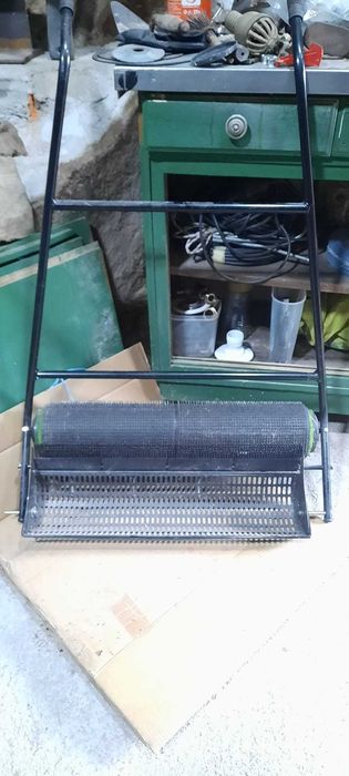 Recolhedor de Azeitonas com balde perfurado