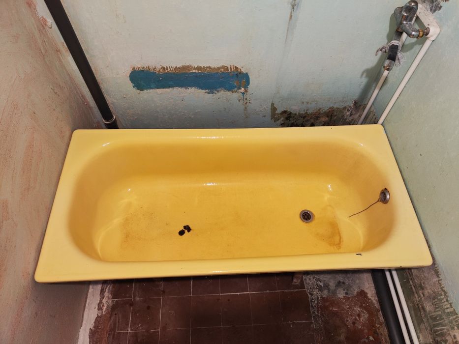 Продам ванну чугунную