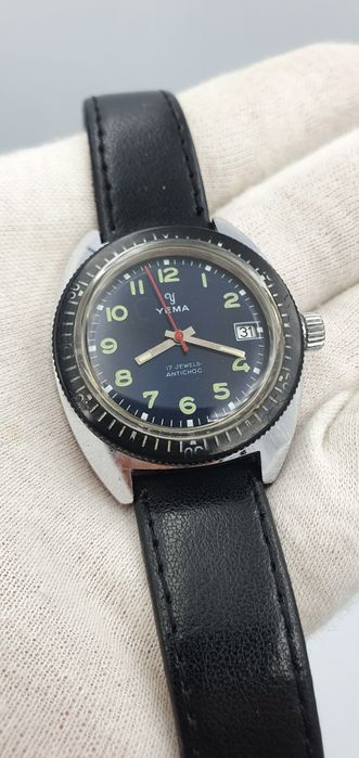 Vintage YEMA Mechanical 17 jewels antichoc - Red Arrow