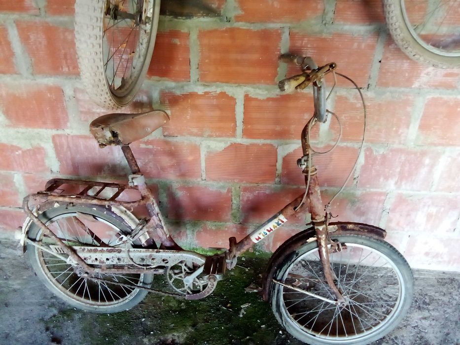 Bicicleta antiga dobravel