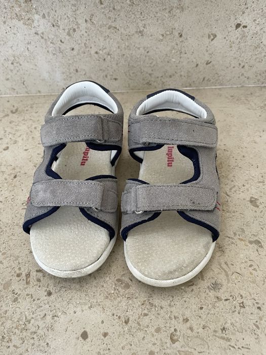 Sandalias crianca numero 25