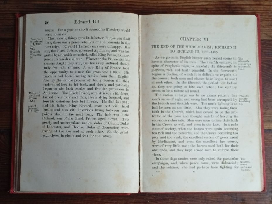 Livro antigo “A School History of England”
