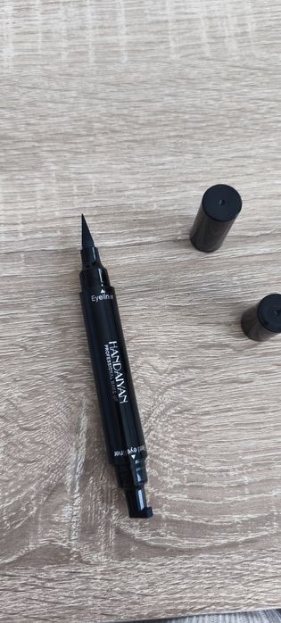Eyeliner dwustronny