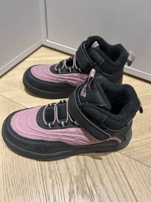 Buty dziecięce marki Roxy