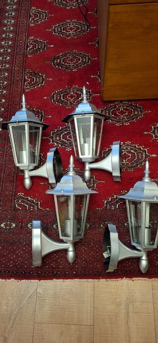 Lampy zewnętrzne ogrodowe